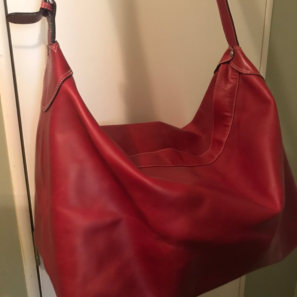 Leather weekend bag.